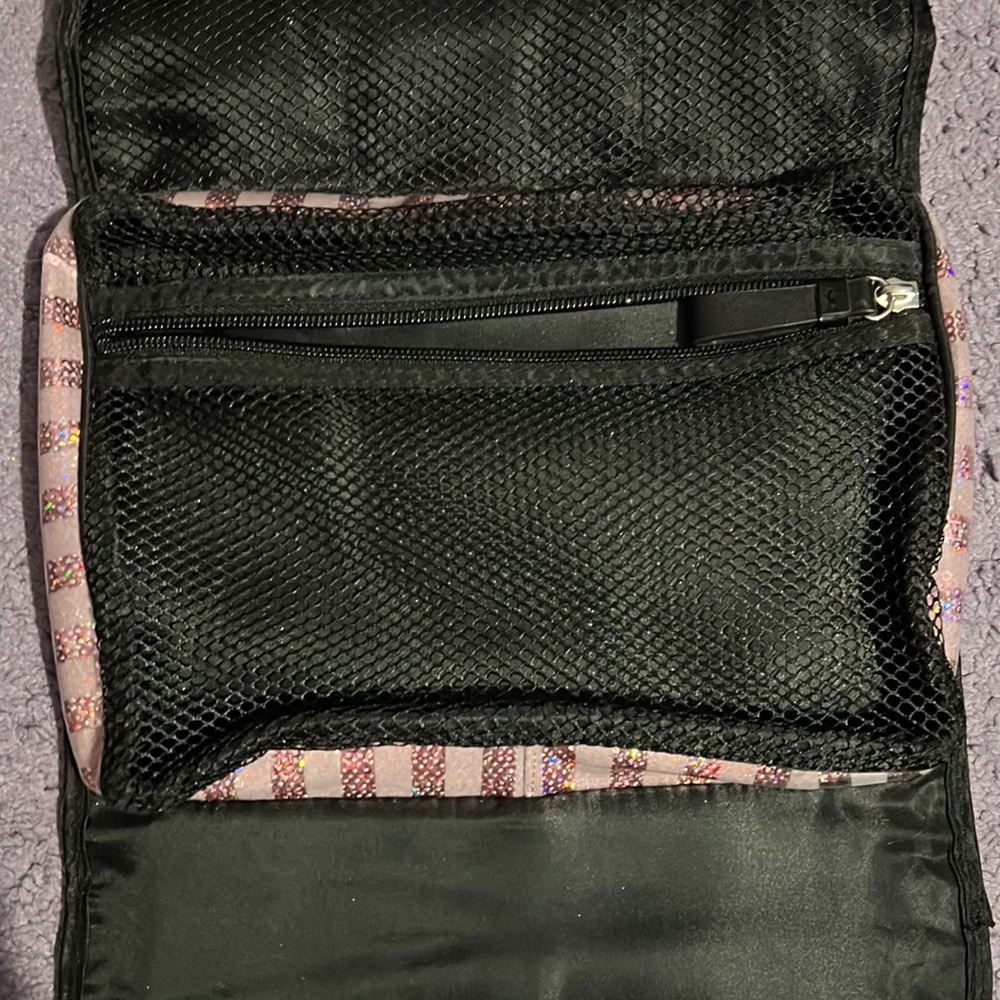 Makeup Holder - image 6